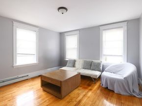 165 Ingleside Ave, Worcester MA 01604