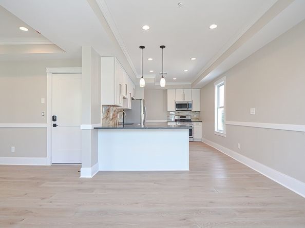 69 Falcon St 2, Boston MA 02128
