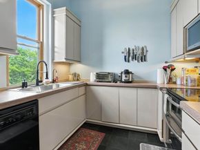 37 Bay State Rd 4, Boston MA 02215
