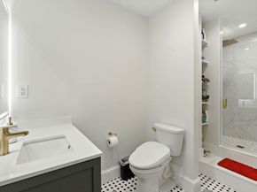 37 Bay State Rd 4, Boston MA 02215