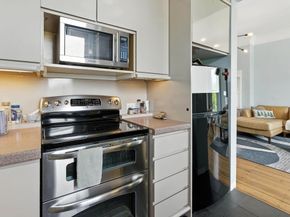 37 Bay State Rd 4, Boston MA 02215
