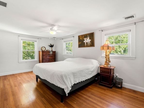 139 Jersey St, Marblehead MA 01945