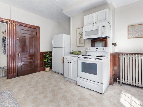 109 Lake View Ave, Cambridge MA 02138