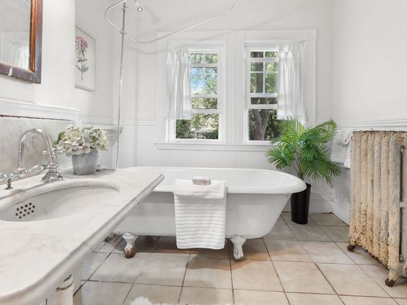 109 Lake View Ave, Cambridge MA 02138