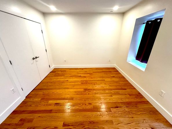 38 Colonial 1, Boston MA 02124
