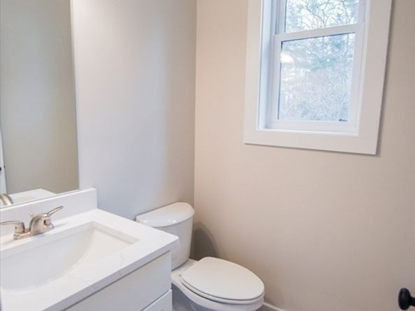 174 Wareham St, Marion MA 02738