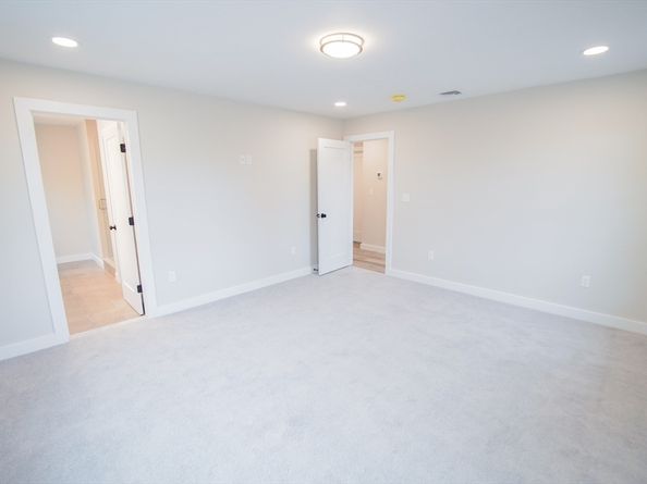 174 Wareham St, Marion MA 02738