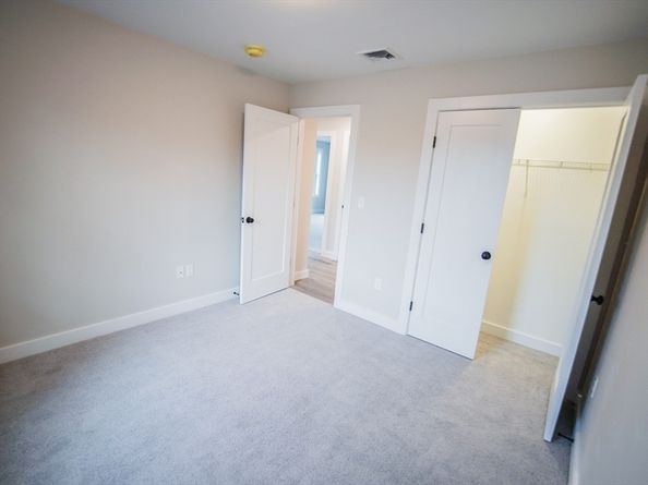 174 Wareham St, Marion MA 02738