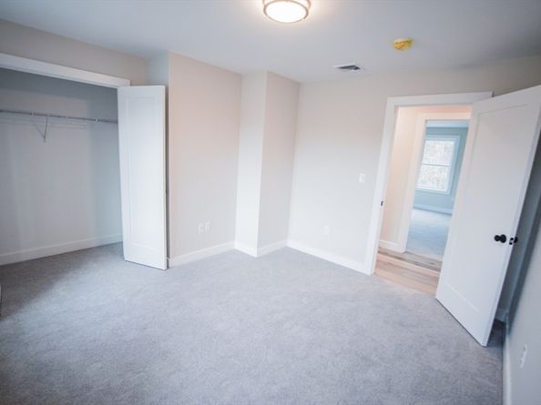 174 Wareham St, Marion MA 02738
