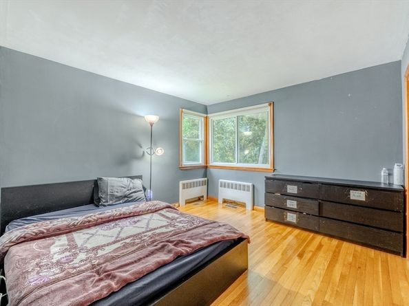 146 Acton Rd, Chelmsford MA 01824