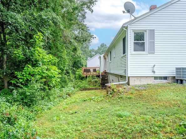 146 Acton Rd, Chelmsford MA 01824