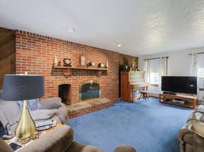 15 Northwest Rd, Spencer MA 01562