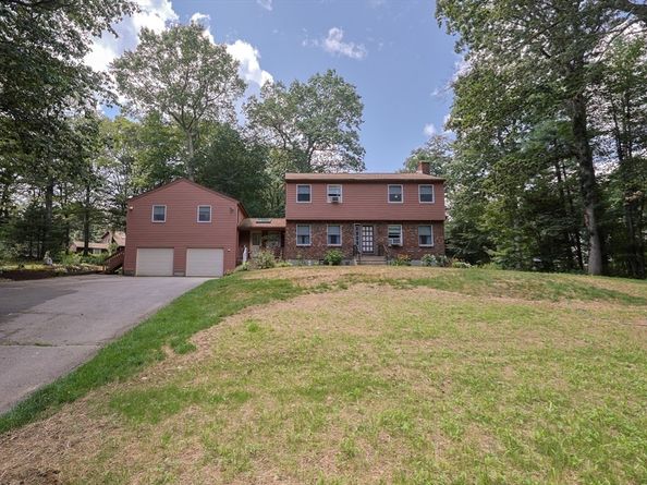 15 Northwest Rd, Spencer MA 01562