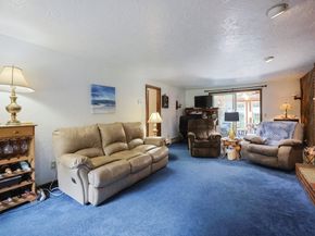 15 Northwest Rd, Spencer MA 01562