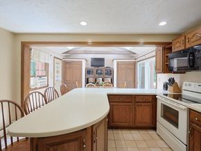 15 Northwest Rd, Spencer MA 01562