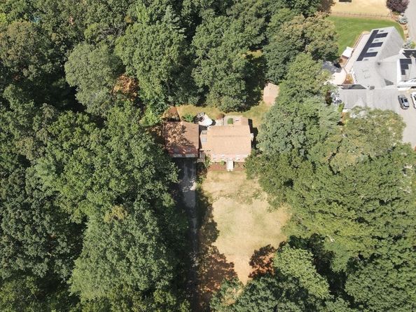 15 Northwest Rd, Spencer MA 01562