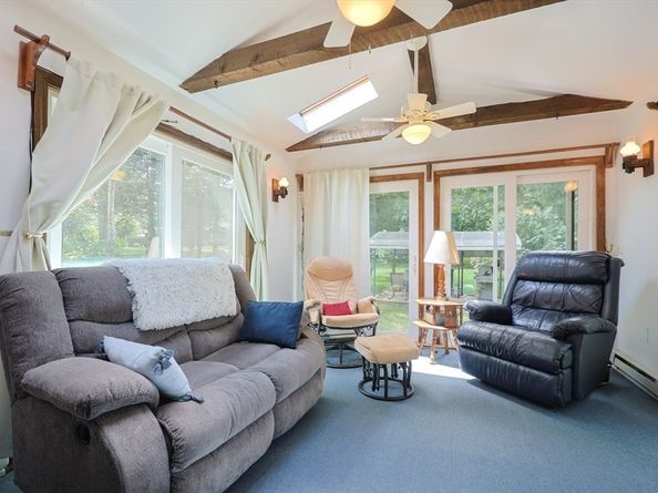 15 Northwest Rd, Spencer MA 01562