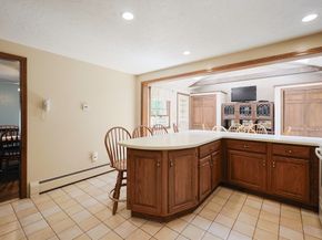 15 Northwest Rd, Spencer MA 01562