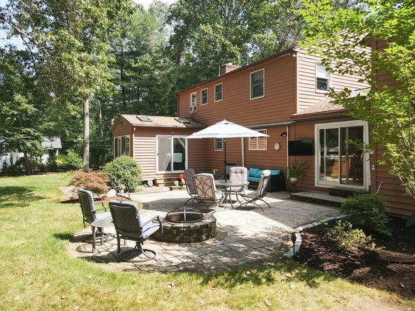 15 Northwest Rd, Spencer MA 01562