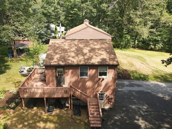 15 Northwest Rd, Spencer MA 01562