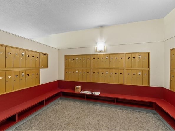 10 Williams St 56, Watertown MA 02472