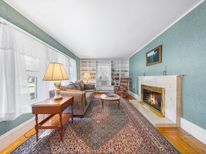 34 Monroe Ave, Worcester MA 01602