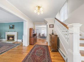 34 Monroe Ave, Worcester MA 01602