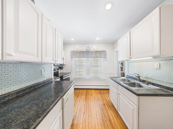34 Monroe Ave, Worcester MA 01602