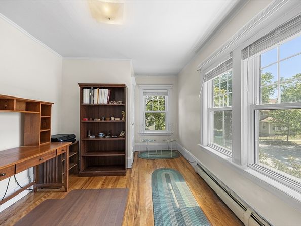 34 Monroe Ave, Worcester MA 01602