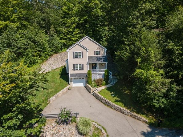 208 Sunset Dr, Charlton MA 01507