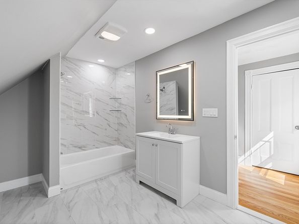 22 Belmont Park, Everett MA 02149