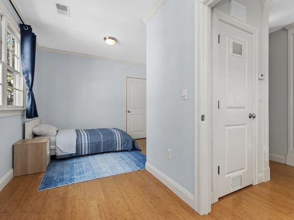 18 Wilson Ave 18, Watertown MA 02472