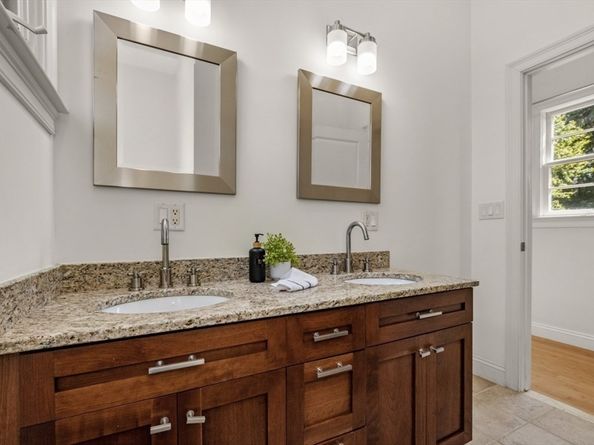 18 Wilson Ave 18, Watertown MA 02472