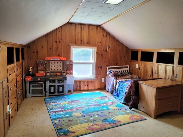 323 New Boston Rd, Sturbridge MA 01566