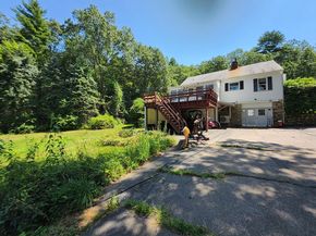 323 New Boston Rd, Sturbridge MA 01566