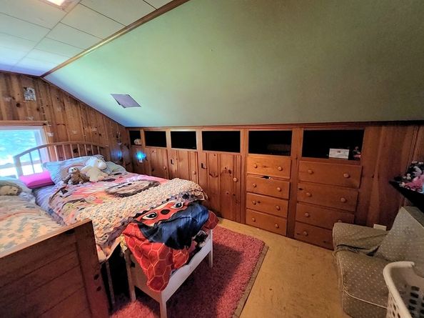 323 New Boston Rd, Sturbridge MA 01566
