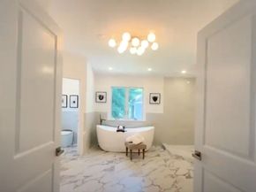 57 Mayflower Rd, Needham MA 02492