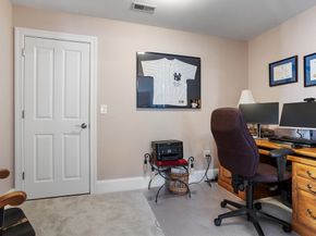 13 Taylor Cove Dr 13, Andover MA 01810