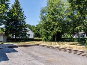 4 Everton Avenue, Worcester MA 01604