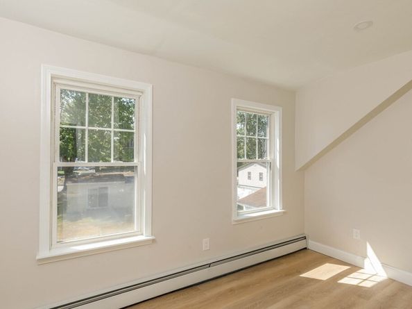 4 Everton Avenue, Worcester MA 01604