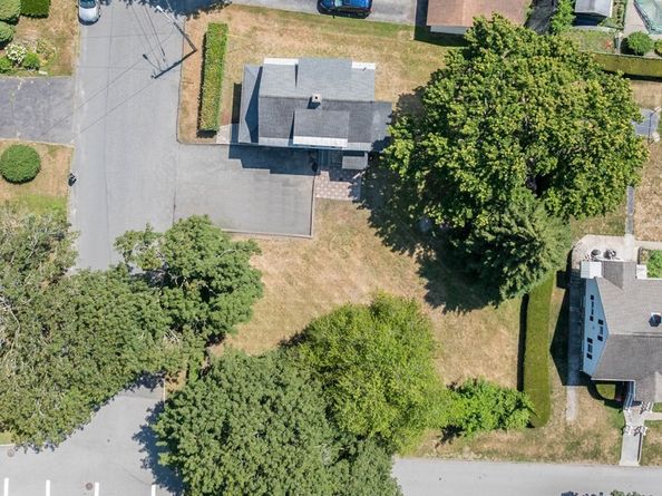 4 Everton Avenue, Worcester MA 01604