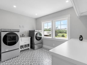182 High Rd, Newbury MA 01951