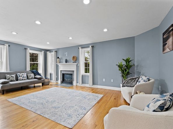 3 Laurence St, Tewksbury MA 01876
