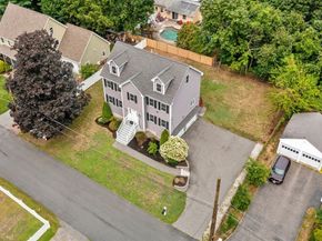 3 Laurence St, Tewksbury MA 01876