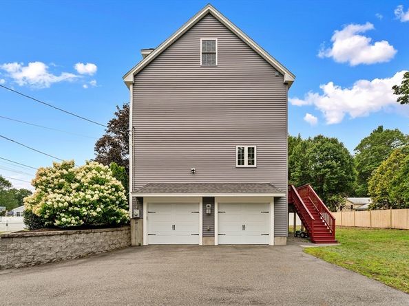 3 Laurence St, Tewksbury MA 01876