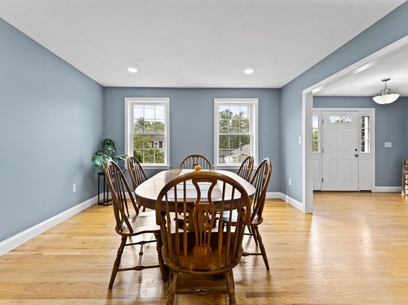 3 Laurence St, Tewksbury MA 01876
