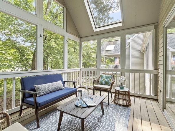 32 Brewster Ln 32, Acton MA 01720