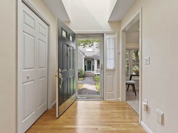 32 Brewster Ln 32, Acton MA 01720
