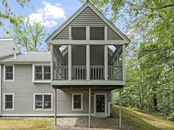 32 Brewster Ln 32, Acton MA 01720