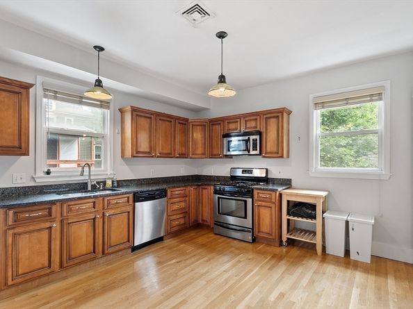 31 Vinal Ave 2, Somerville MA 02143